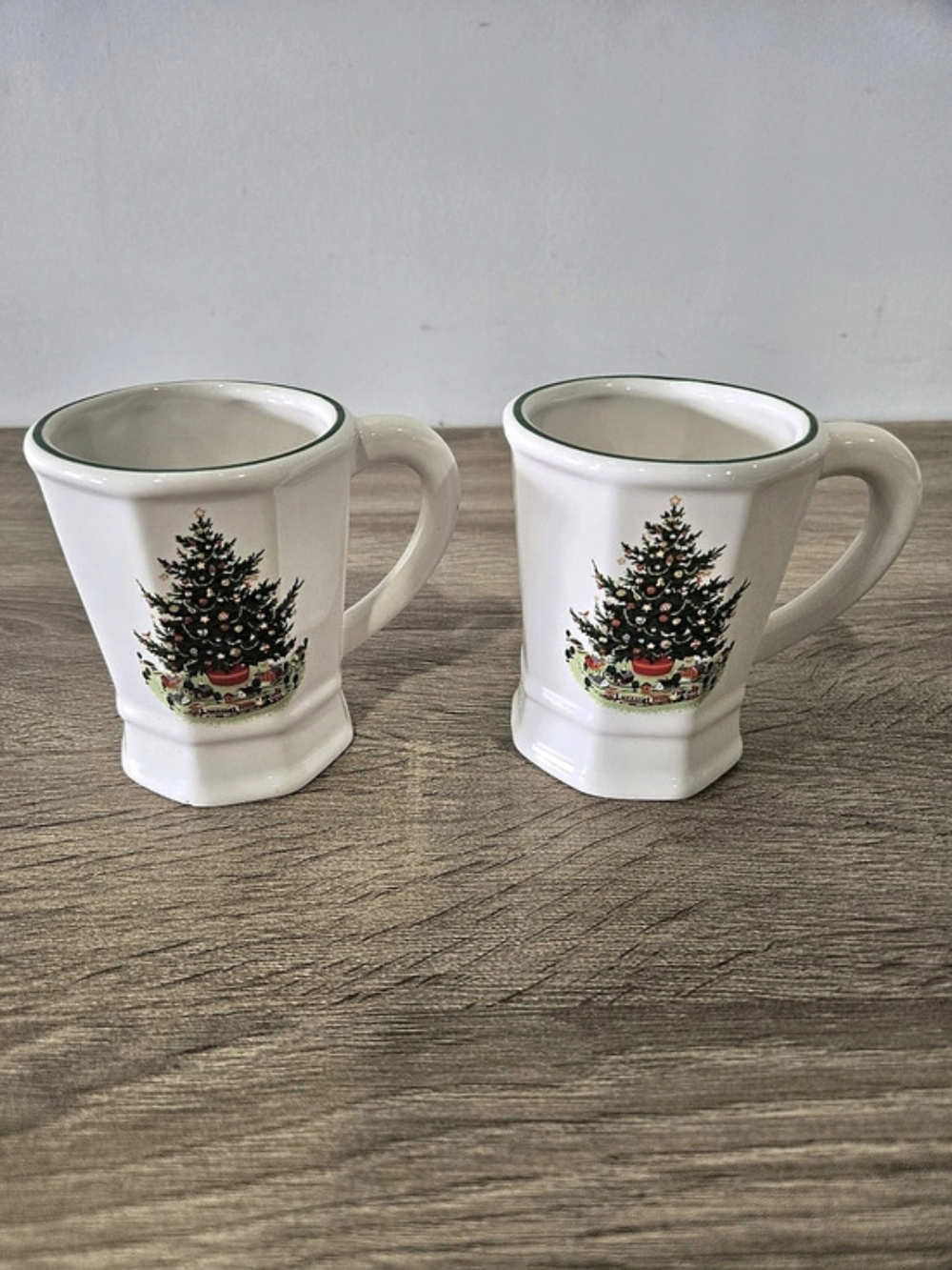 Vintage Pfaltzgraff Christmas Heritage Pedestal Mugs Set of 2 Octagonal Base 5”